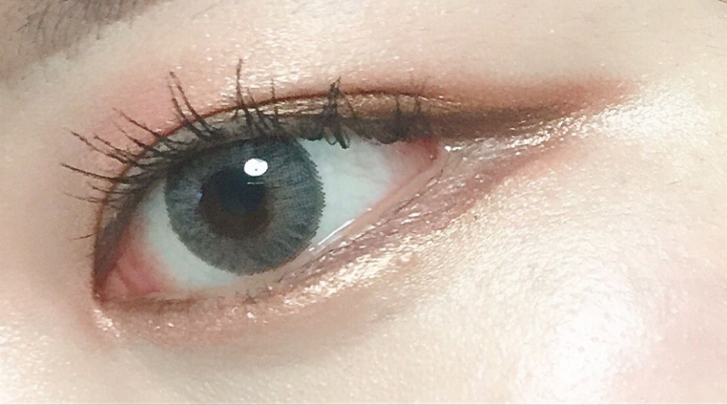 直径が小さいほうがナチュラルに盛れるのでいいと思います。